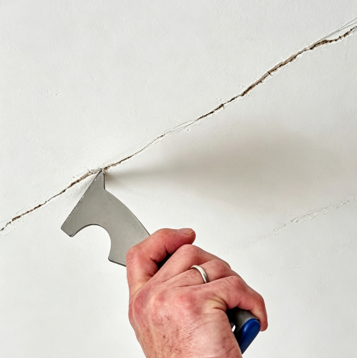 Ceiling Crack Repair Service